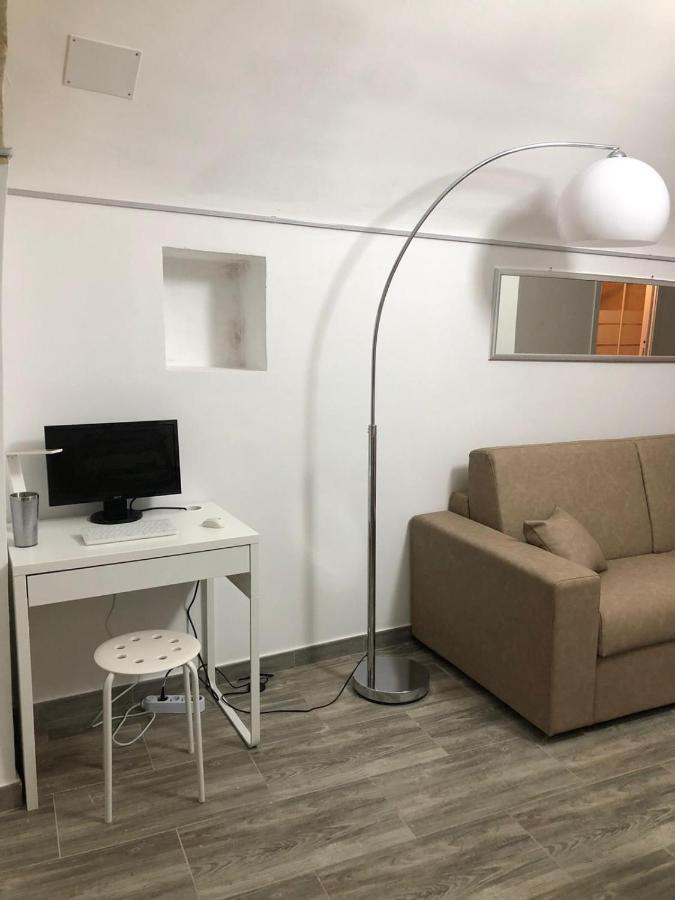 Dimora Vittoria Villa Bari Exteriör bild