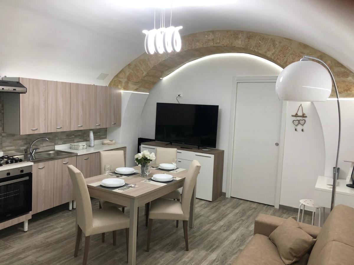 Dimora Vittoria Villa Bari Exteriör bild