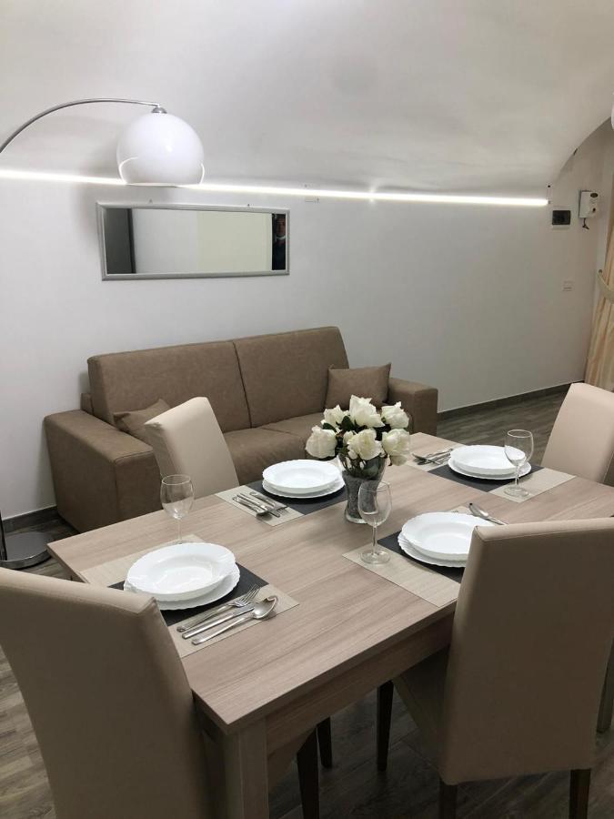 Dimora Vittoria Villa Bari Exteriör bild