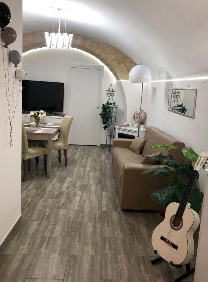 Dimora Vittoria Villa Bari Exteriör bild